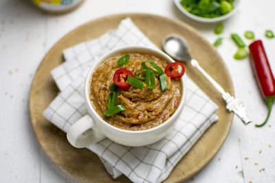 Sauce saté épicée au tamari