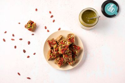Vegan witte chocolade met pistache en goji