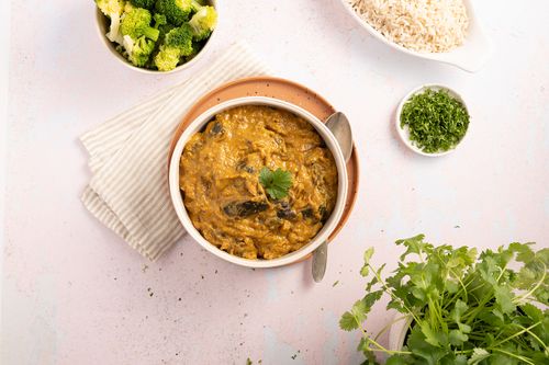 Curry korma indio con berenjena y brécol