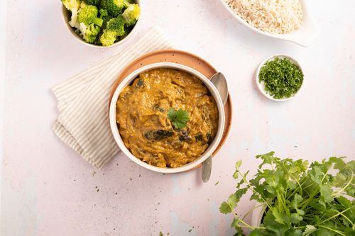 Indian korma curry with eggplant and broccoli