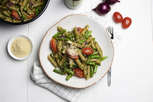 Pasta pesto met gewokte sperziebonen