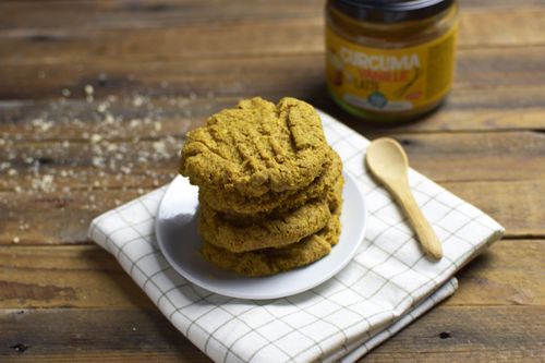 Vegan koekjes met curcuma latte