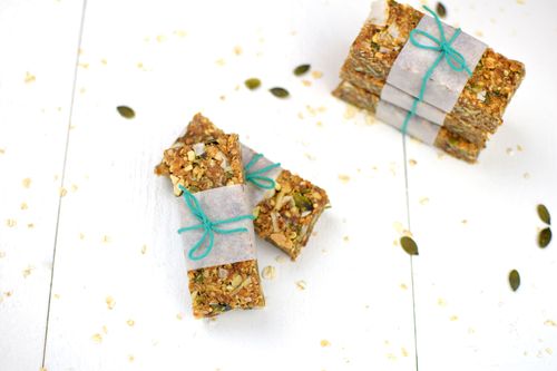 Muesli bars with peanut butter